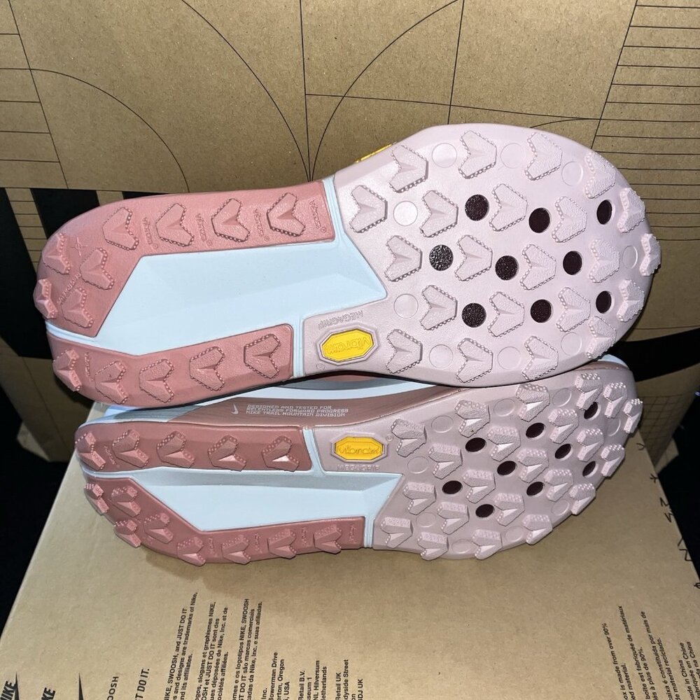 NEW Nike ZoomX Zegama 2 Trail Running Pink Oxford FD5191 601 Women Sizes - Picture 5 of 6